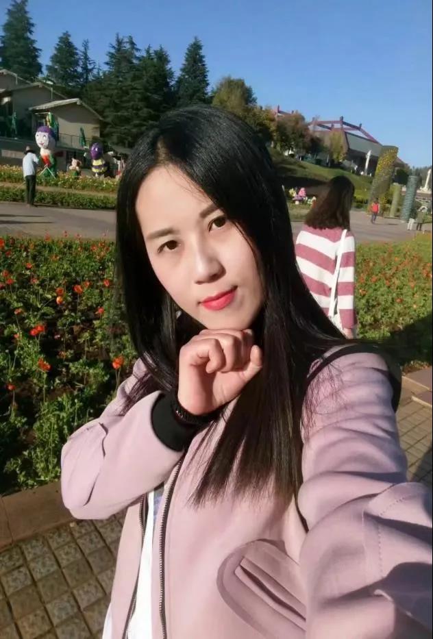 学生风采 青春经管，完美征程1.jpg