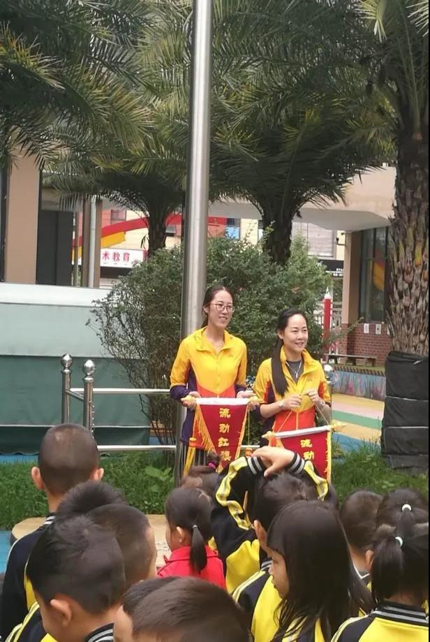 学生风采  青春经管，完美征程.jpg