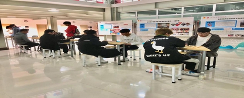 【魅力工程】纹评论道,乐在其中;横车纵马,稳操胜券”——第九届体育文化节暨首届“魅力杯”象棋大赛圆满结束! 第 7 张 【魅力工程】纹评论道,乐在其中;横车纵马,稳操胜券”——第九届体育文化节暨首届“魅力杯”象棋大赛圆满结束! 第 7 张