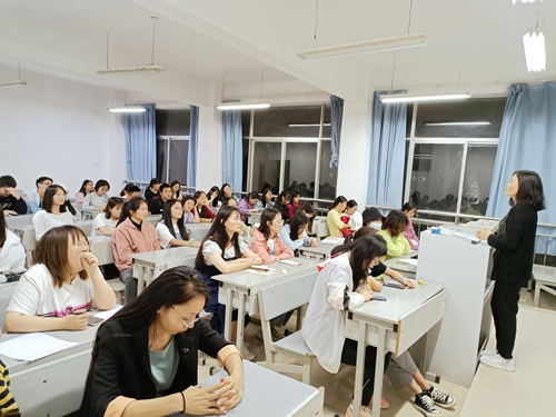 副本4.jpg 新思想引领新时代,新使命开启新征程 第 4 张