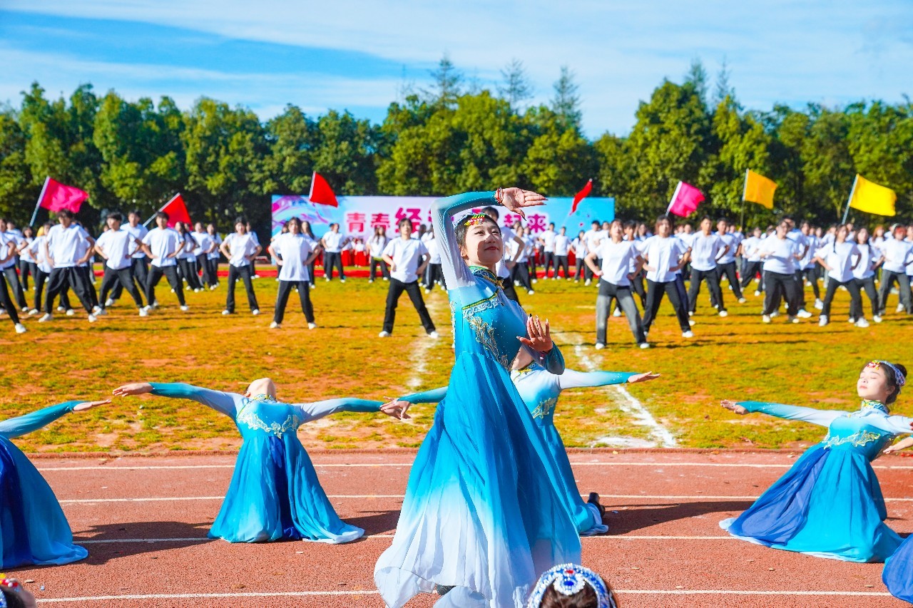 燃҉҉҈燃҉҉҈燃҉҉҈！云经管第二十六届冬季田径运动会开幕 第 28 张