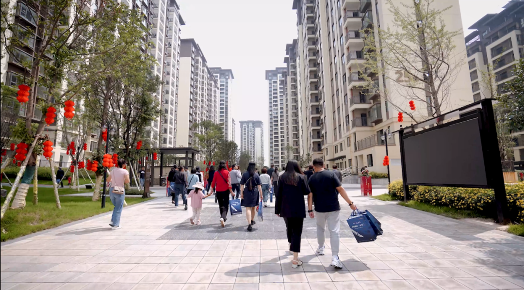 庆乔迁之喜 送节日祝福 | 云南经济管理学院教师公寓乔迁仪式隆重举行 第 8 张