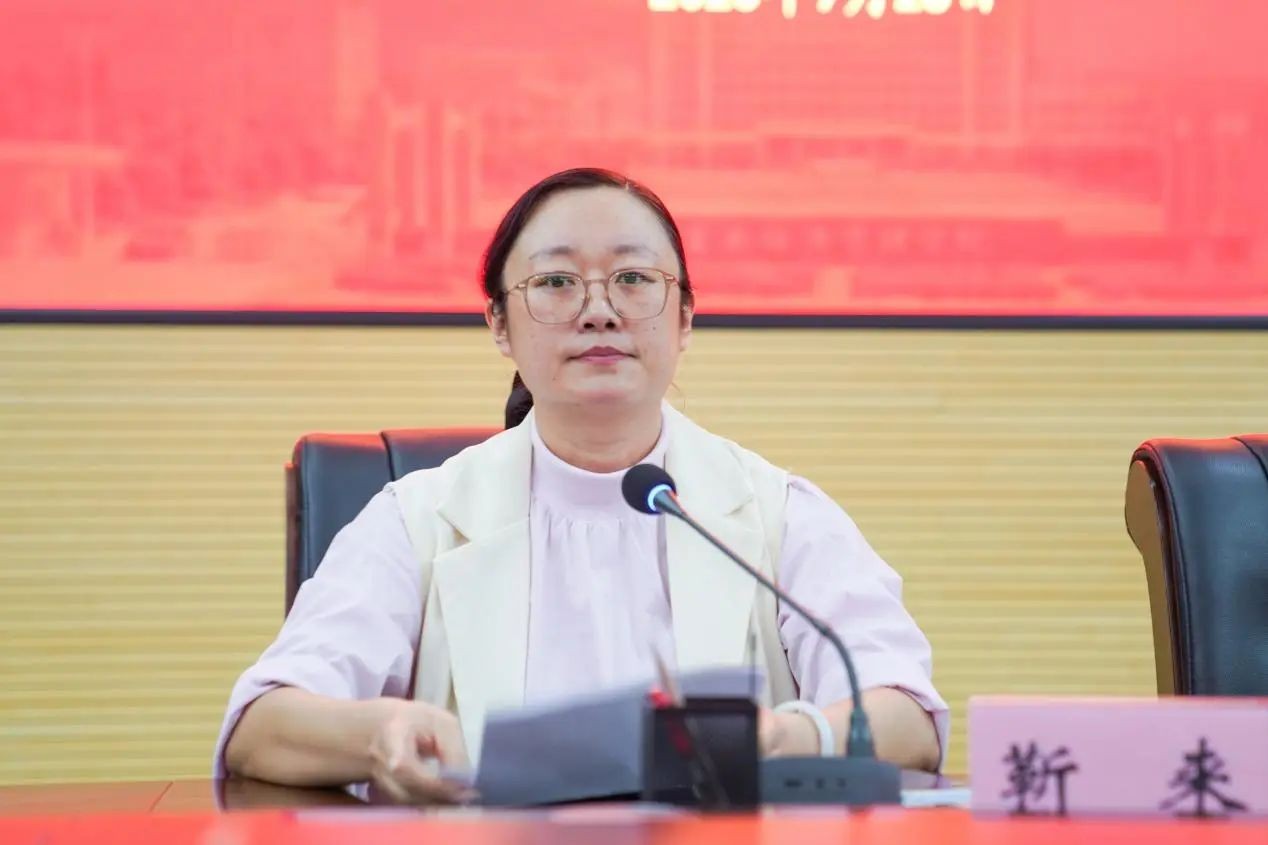 云南经济管理学院党外知识分子联谊会正式成立 第 3 张