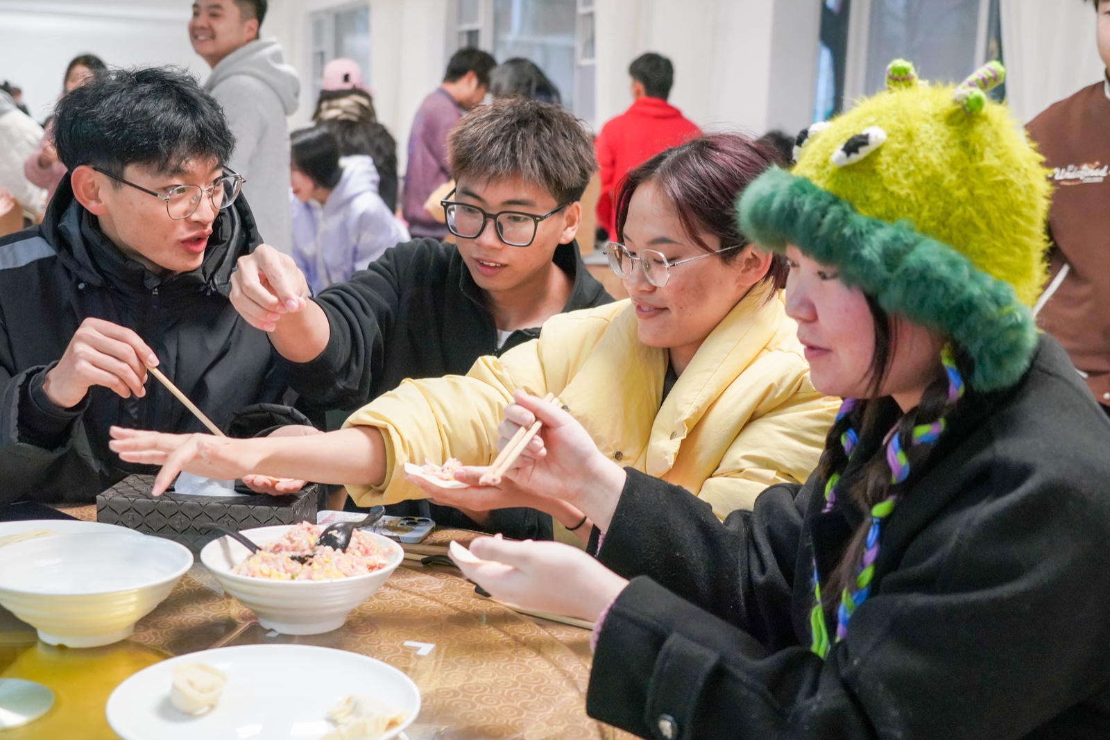 情暖冬至话团结，师生和谐情意浓｜云南经济管理学院开展师生互助“包饺子”劳动教育实践活动 第 7 张