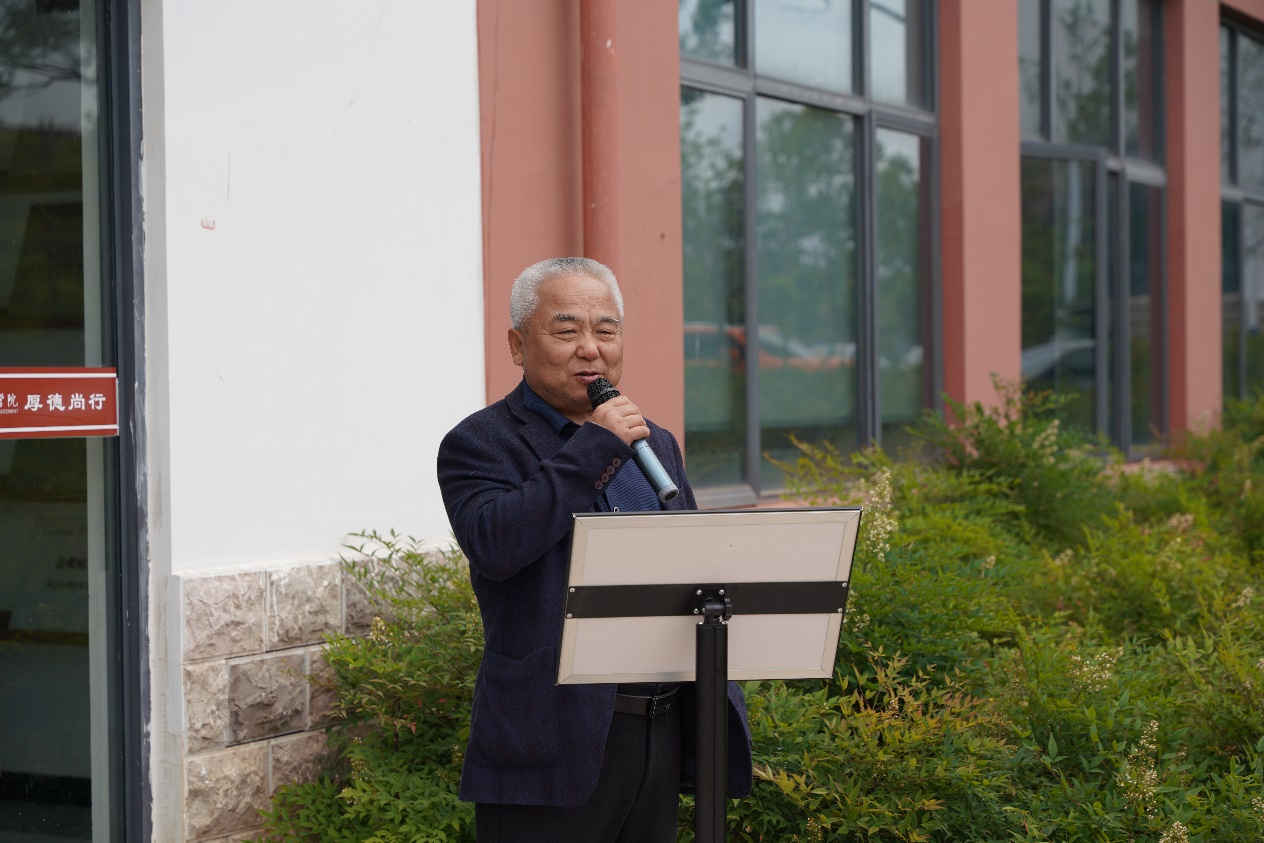 云南经济管理学院“土木综合训练中心·昆明市青少年科普基地”揭牌典礼暨科普基地工作研讨会顺利举行 第 4 张