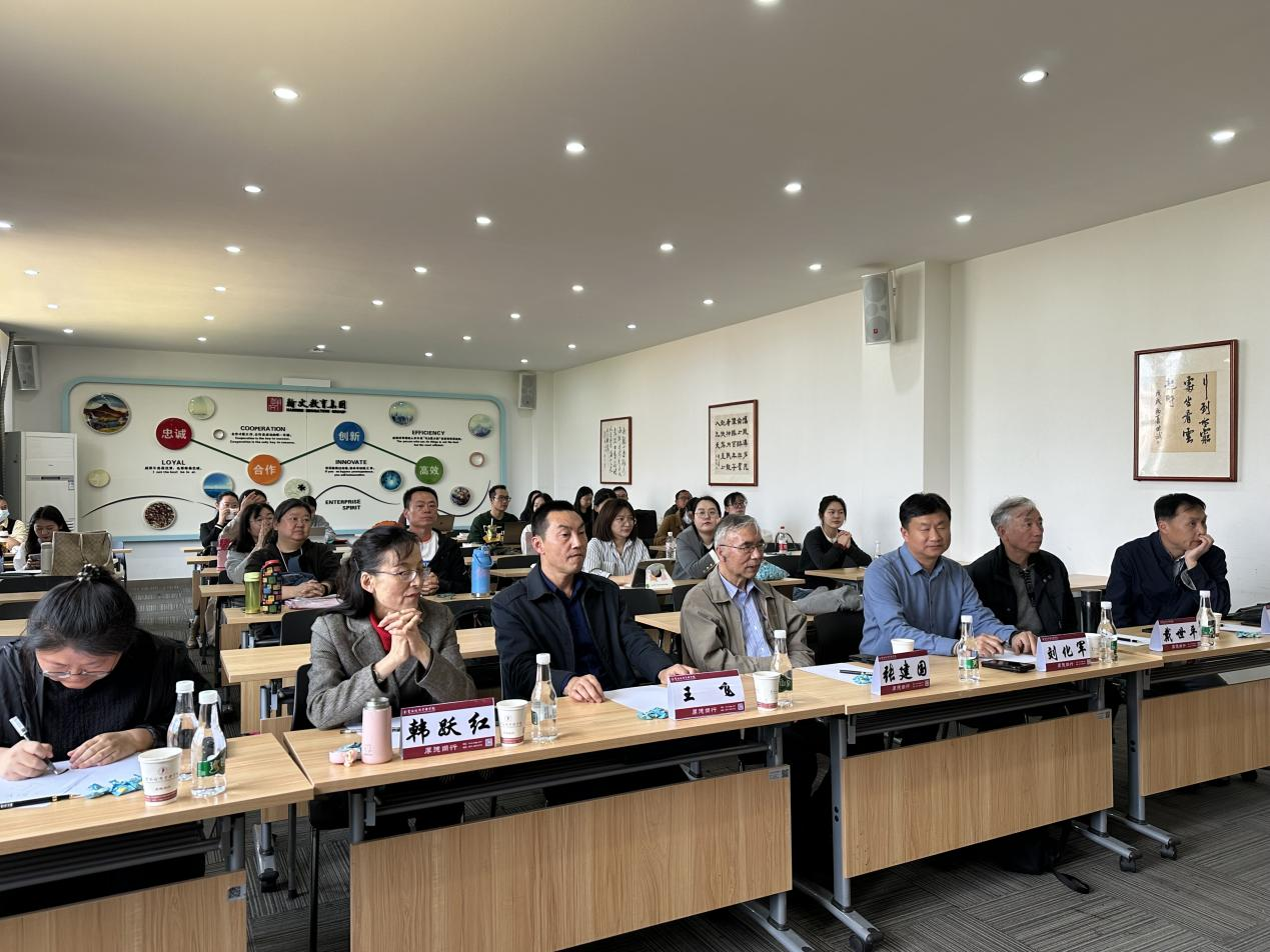 五年，看云经管这份答卷→ 第 3 张