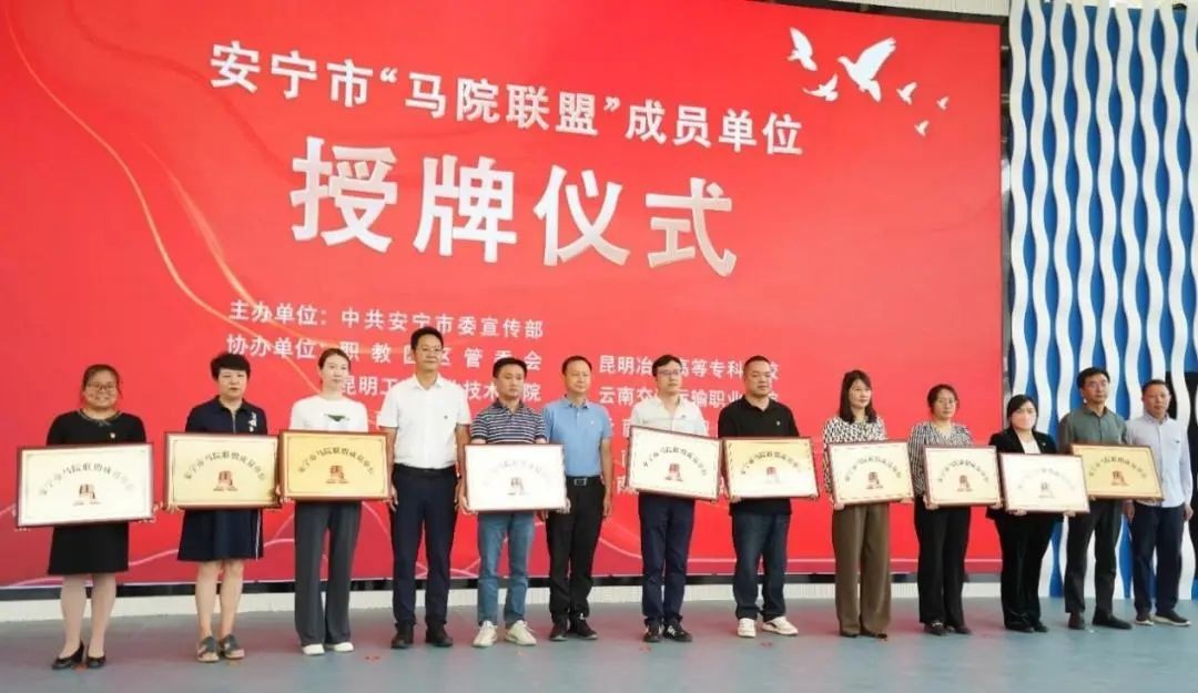 五年，看云经管这份答卷→ 第 11 张
