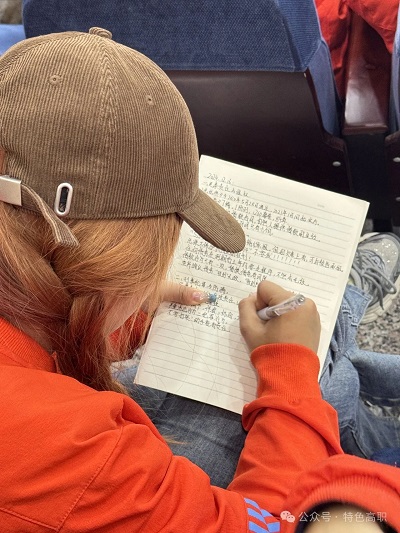 以法为舵 护航青春 | 高职学院青马工程普法教育专题讲座圆满举办 第 4 张