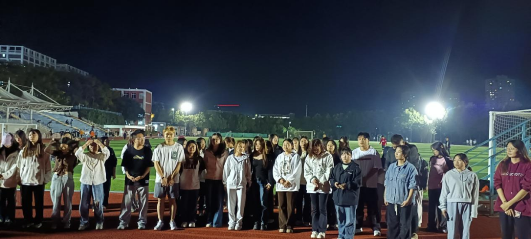 活力打跳,共筑青春记忆 | 财会金融学院学生先锋队开展团建活动 第 4 张 活力打跳,共筑青春记忆 | 财会金融学院学生先锋队开展团建活动 第 4 张