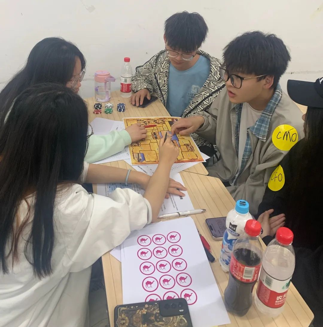 从课本到实战:财金学子沙漠掘金赛狂掀'财富风暴',这些技能亮了! 第 5 张 从课本到实战:财金学子沙漠掘金赛狂掀'财富风暴',这些技能亮了! 第 5 张