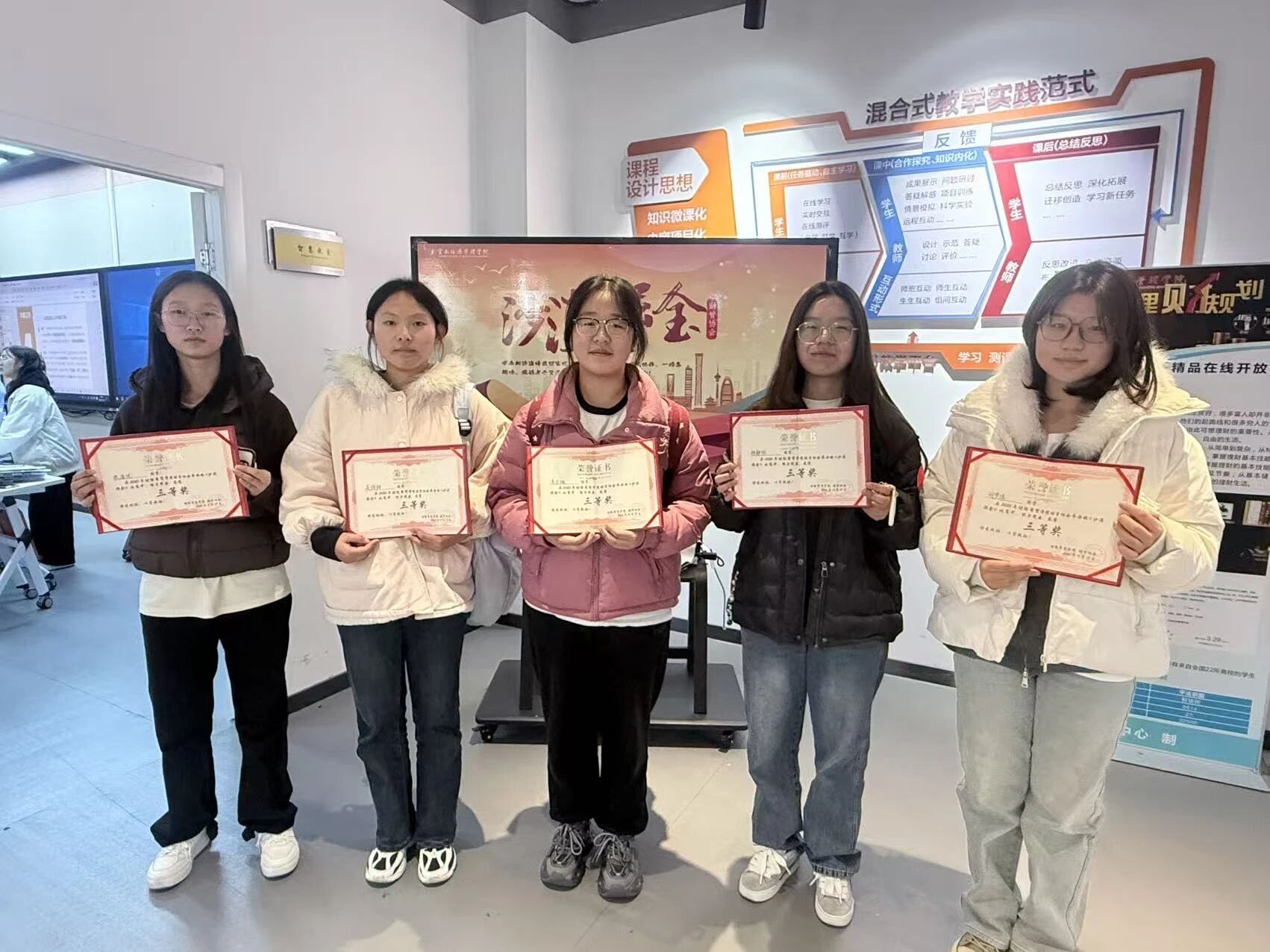 不止“赢金矿”！财管协会“沙漠掘金”落幕，一场让专业知识“活”起来的体验 第 11 张