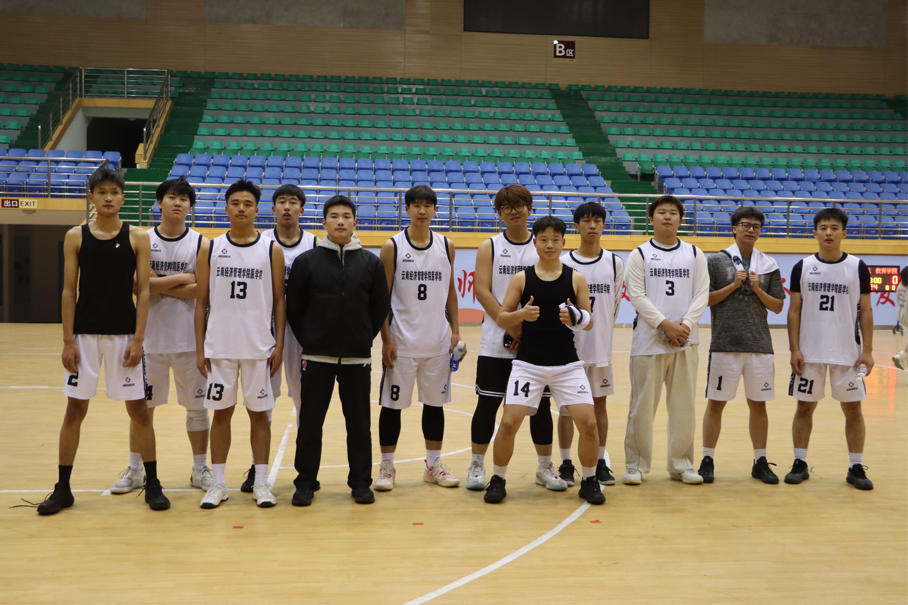 热血逐梦，赛场争锋——云南经济管理学院医学院篮球赛半决赛战报 第 8 张