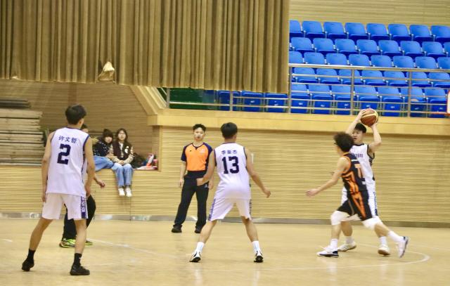 热血逐光，“篮”不住的青春！医学院篮球赛总决赛燃动校园 第 8 张