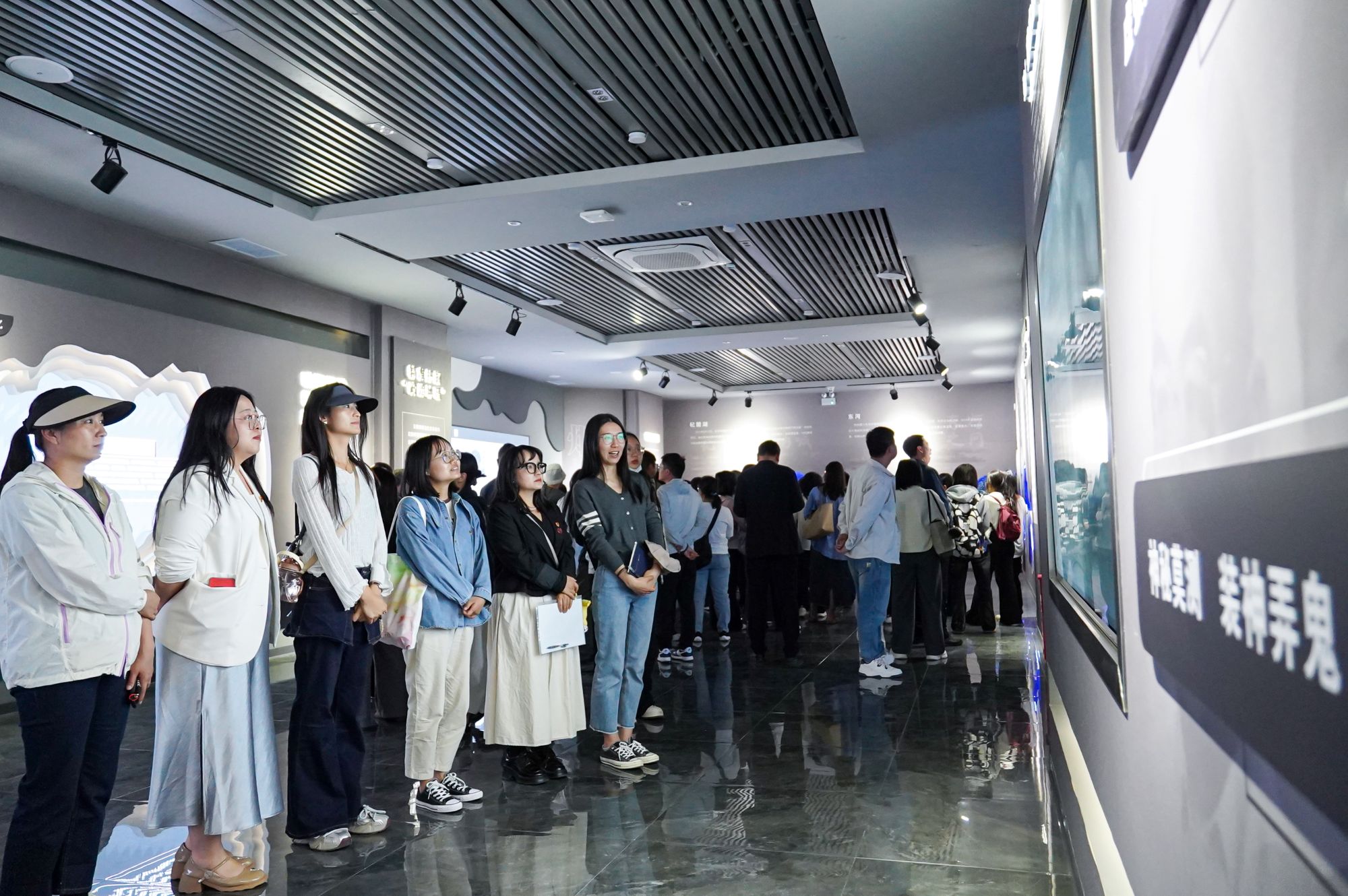 学校组织党员干部赴云南省反腐倡廉警示教育基地开展党风廉政警示教育活动 第 2 张