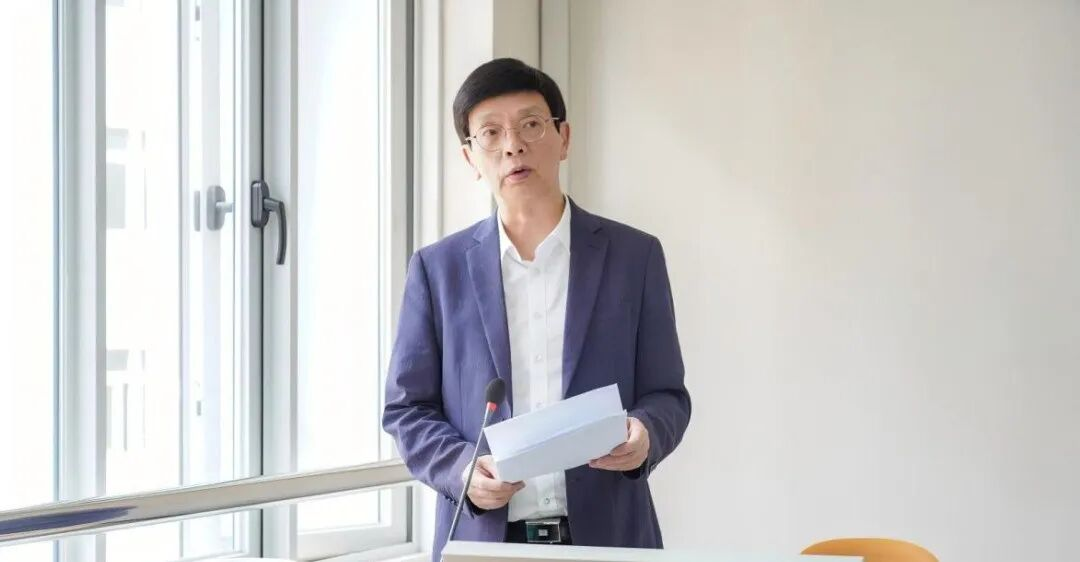 阮鸿献企业家走进云南经济管理学院共话青年成长与时代担当 第 2 张