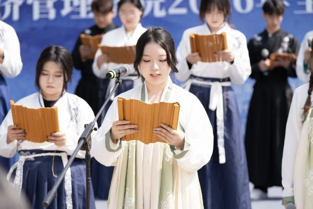 云南经济管理学院举行2026年全民阅读活动周（阅读昆明）启动仪式 第 7 张